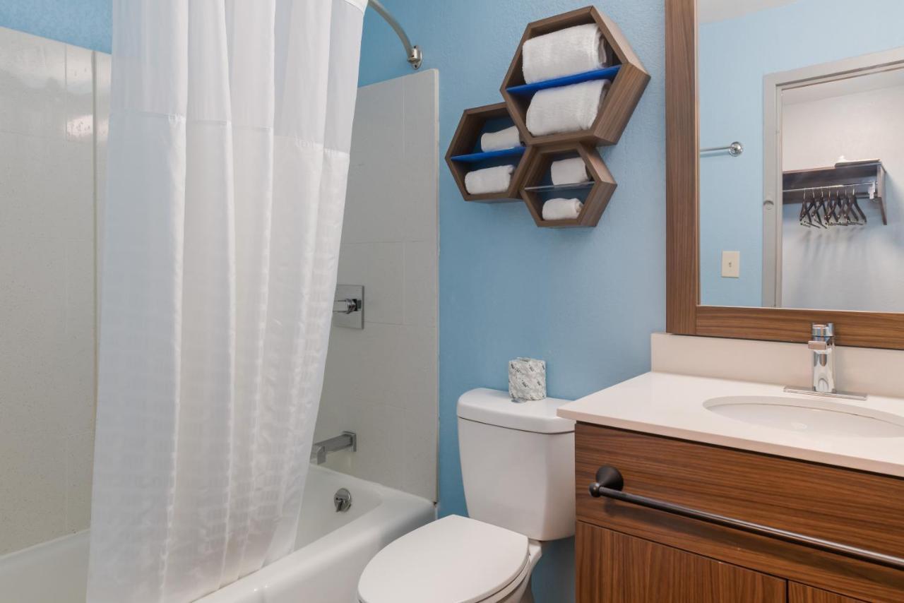 Hometowne Studios By Red Roof Newport News - Hampton West Luaran gambar